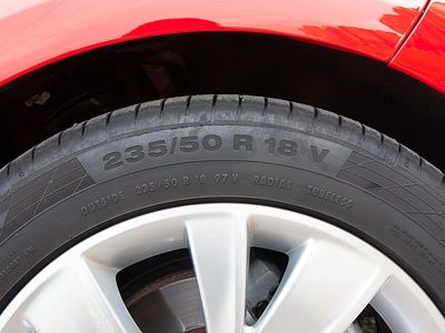 Метеорологи рекомендовали переобуть резину в середине октября