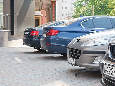 С 1 июня парковка машин внутри Бульварного кольца станет платной