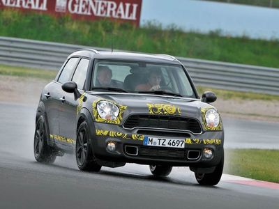 Зажигательный Mini Countryman