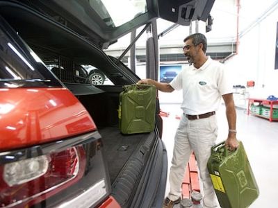 Range Rover Sport установит рекорд по времени пересечения пустыни