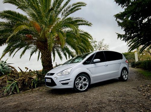 Обновленный Ford S-MAX - главный забияка в своем классе