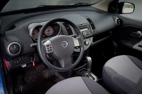 Nissan Note. Фото Романа Останина с сайта 