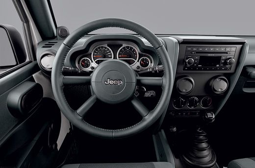 У предыдущих версий руль был раза в два меньше – и мне это нравилось