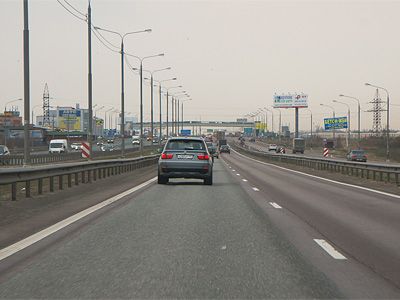 Среднюю скорость машин в Подмосковье будут измерять 50 камер