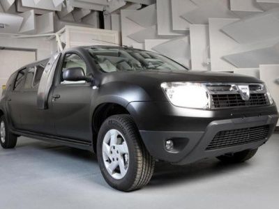 Студенты превратили Dacia Duster в лимузин