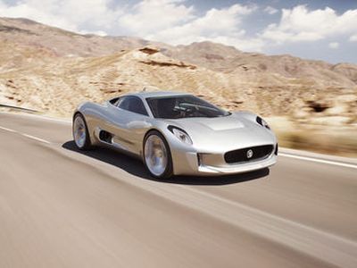Jaguar C-X75: кошка, летающая сама по себе