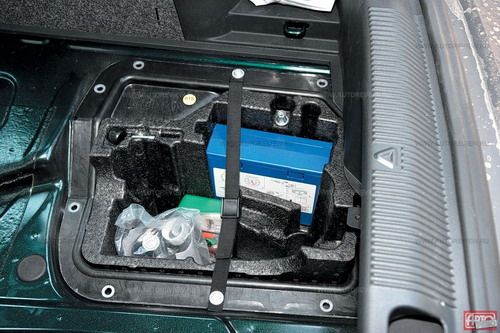 ...или герметик с компрессором? Эту дилемму каждый покупатель Yeti будет решать самостоятельно. Эту дилемму каждый покупатель Yeti будет решать самостоятельно. Фото Юрия Ветрова с сайта 