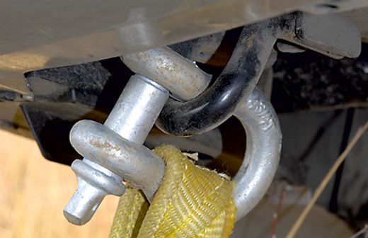 Проушины у Discovery придется поискать – они наглухо закрыты пластиковыми заглушками