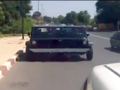 Джип Wrangler удвоили в ширину