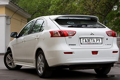 Mitsubishi Lancer Sportback. Фото Кирилла Лебедева с сайта 