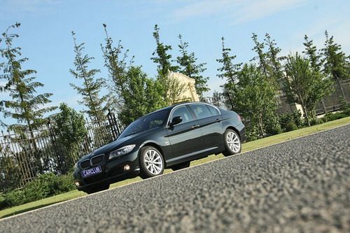 BMW 330 xDrive. Фото 